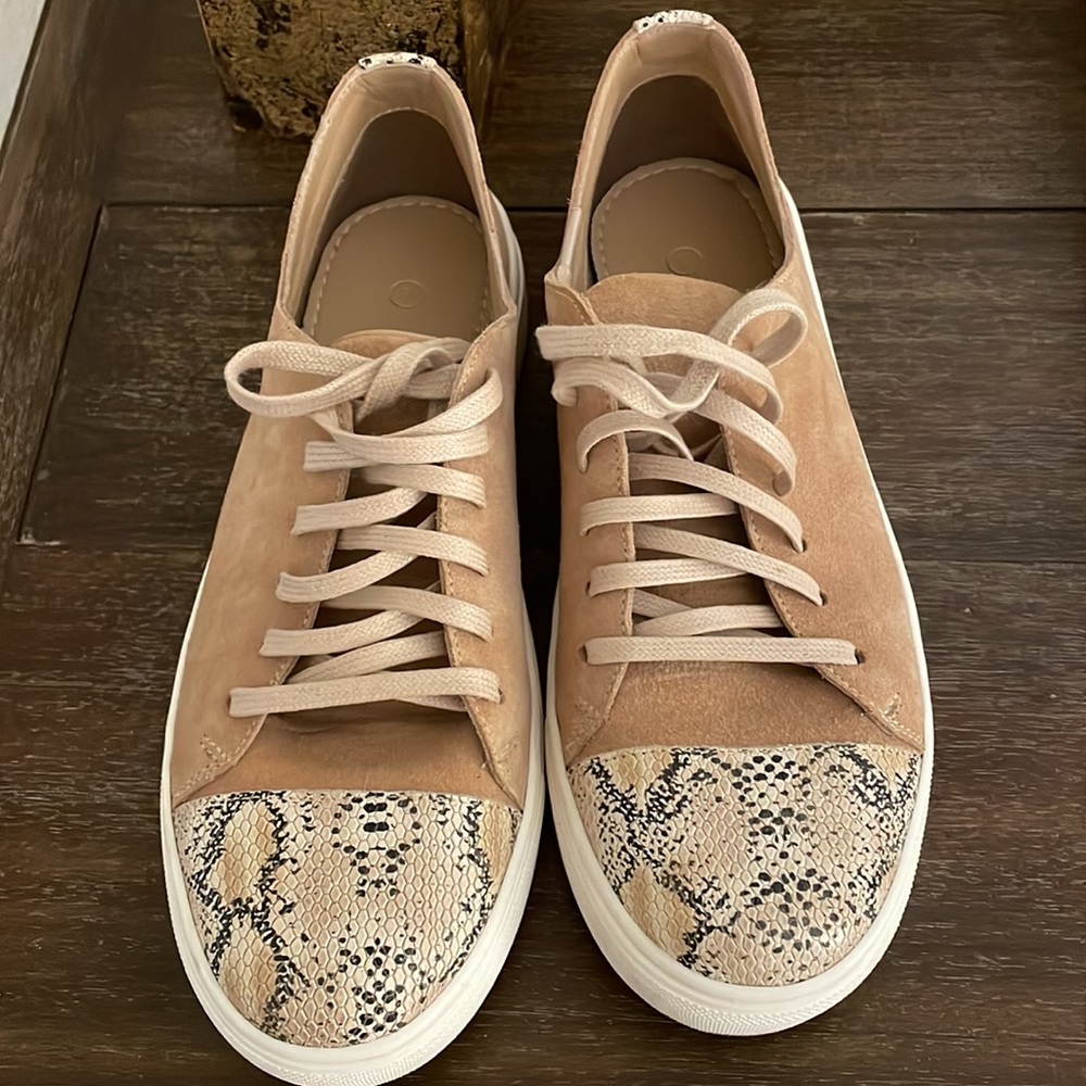 Suede tennis shoes